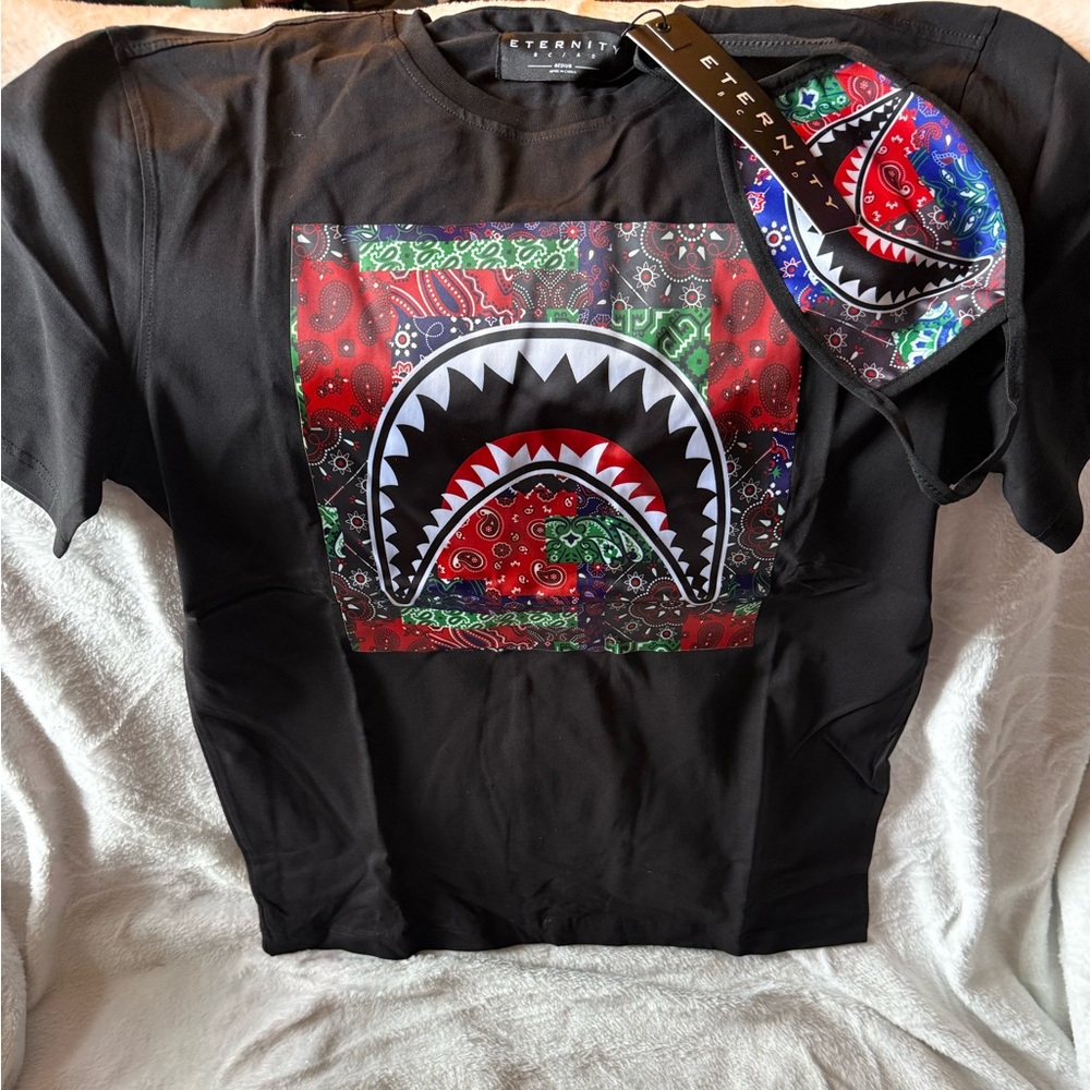 New Eternity Black Graphic Shark Tee Size Medium w/ Mask